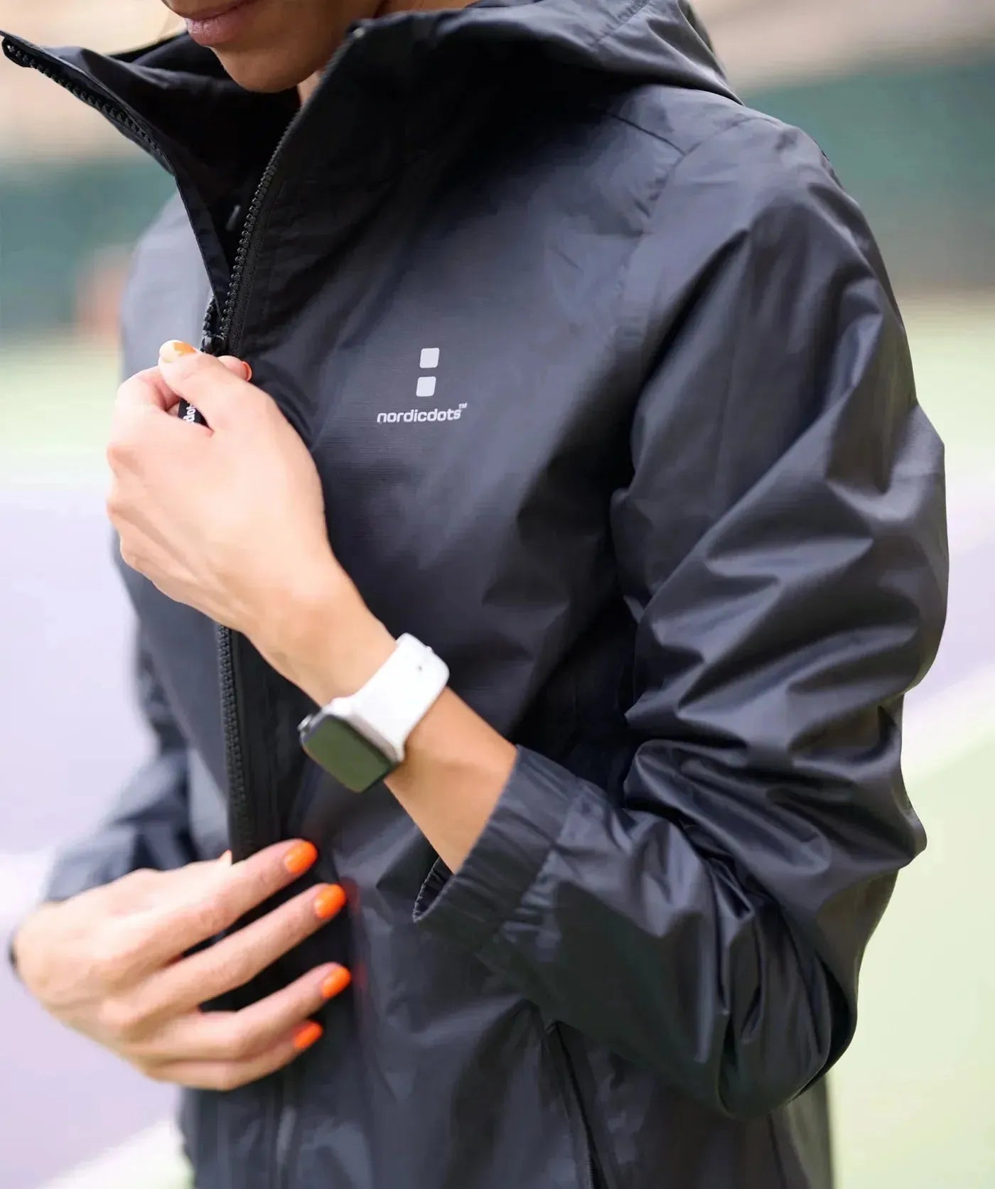NORDICDOTS WINDBREAKER BLACK - WOMEN'S